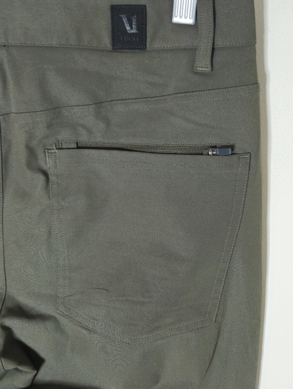 Vuori Meta Twill Pant Classic Fit Olive Green Chinos Performance 5 Pocket Mens - Picture 5 of 8
